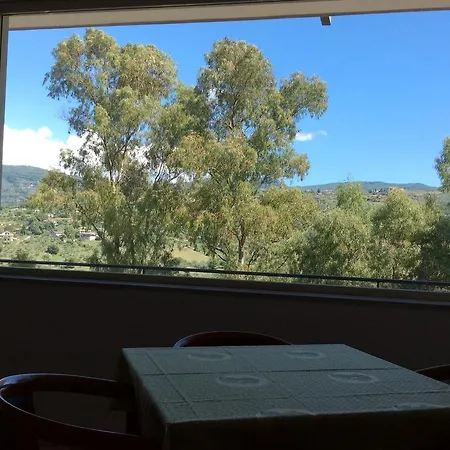 伊登酒店 佩尔迪富莫