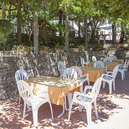 Hotel Eden