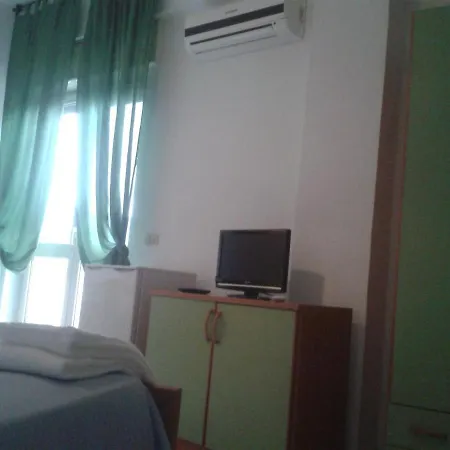 Eden Hotel